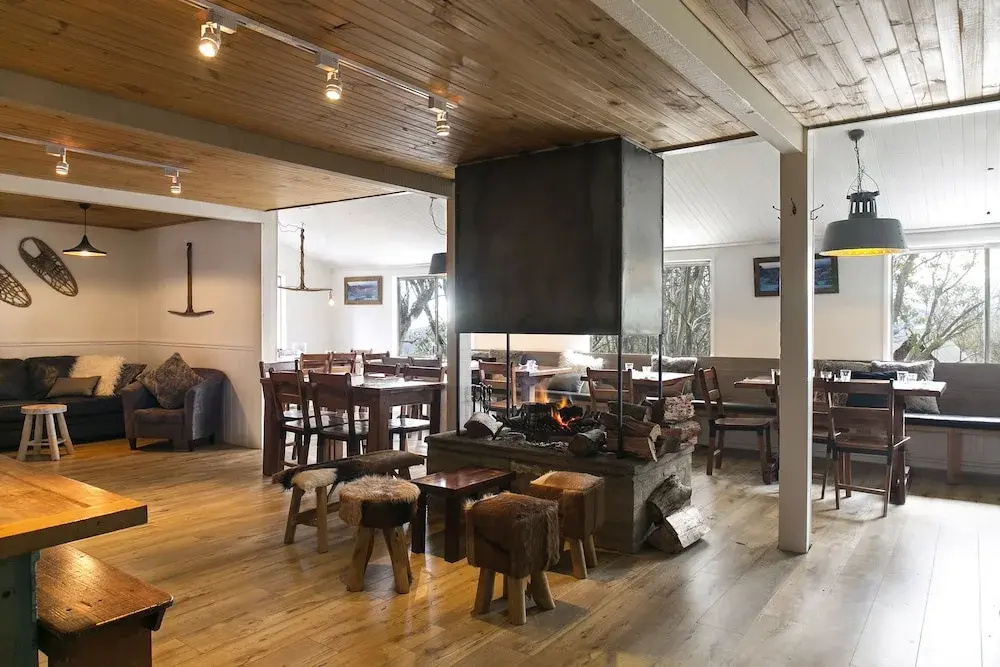 Feathertop Alpine Lodge