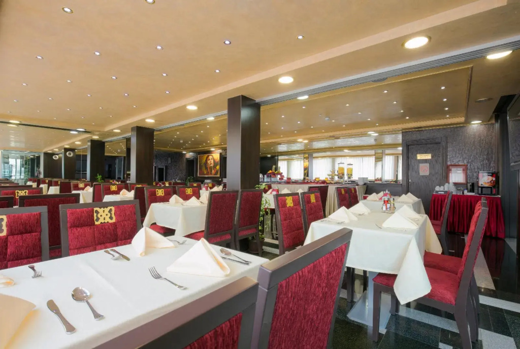 Prezident Hotel Novi Sad - Outdoor Pool & Spa