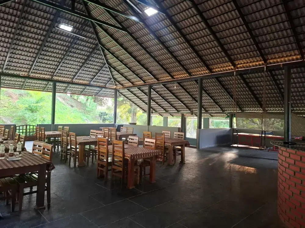 Hong Sau Resort