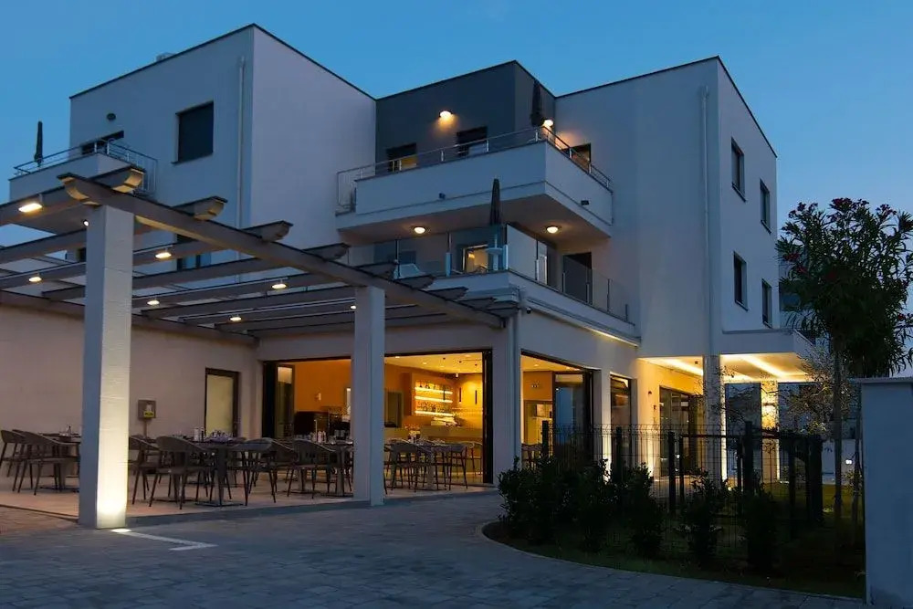 Aparthotel Punta Blu - POOL & SPA