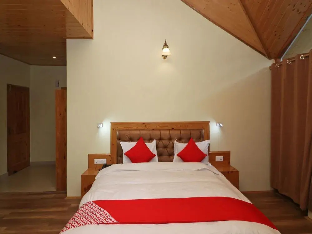 Oyo 13920 Home Spacious Studios Shuru
