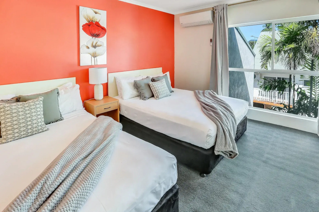 Coral Tree Inn