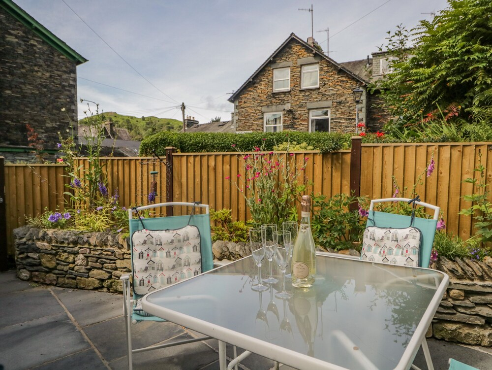 Anniversary Cottage