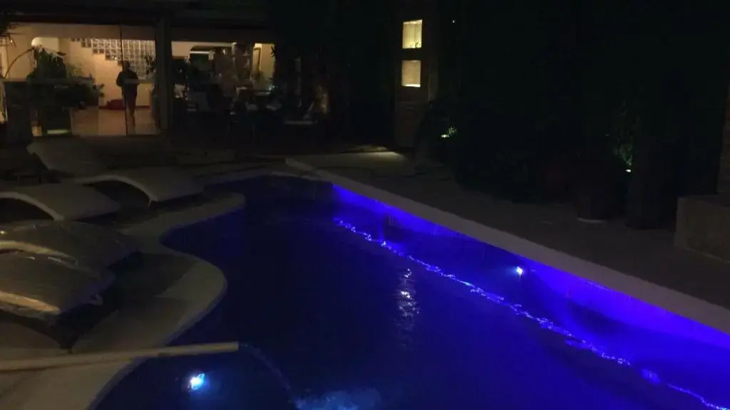 Los Alpes Villa Morra