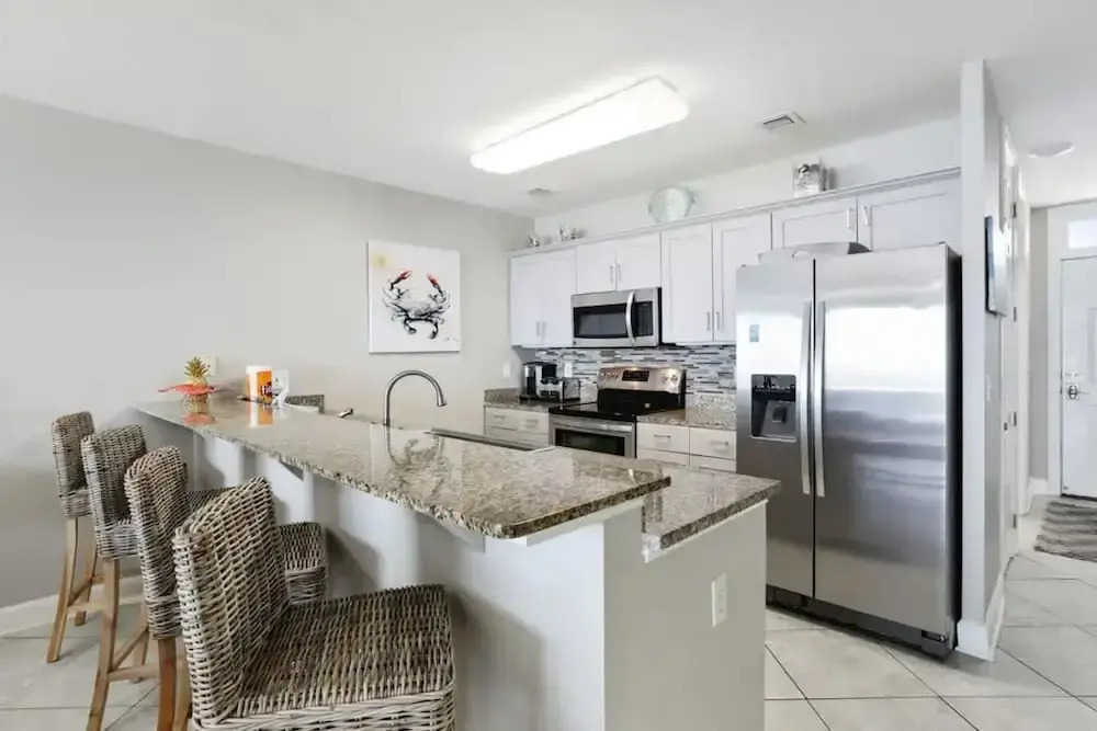 Regency Isle 1008 2 BR 2 1 2 BA Amazing View