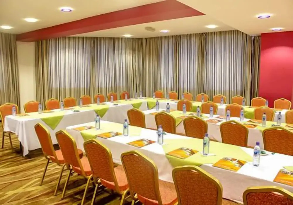 Maxlot Hotel