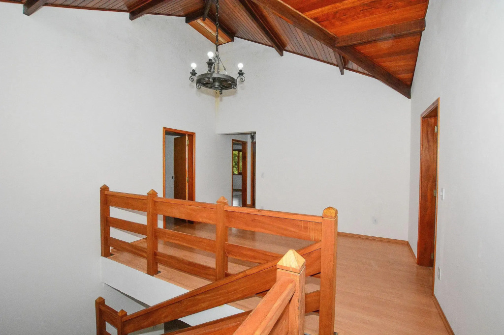 Linda e espaçosa casa em Monte Verde