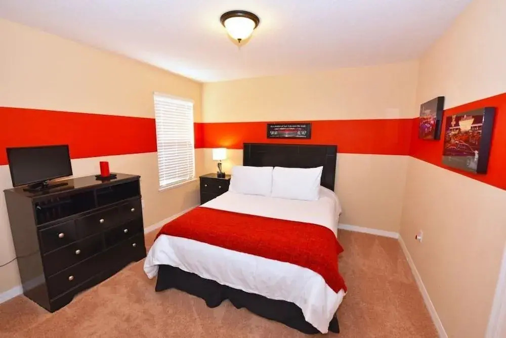 1127 Cypress House 6 Bedroom by Florida Star