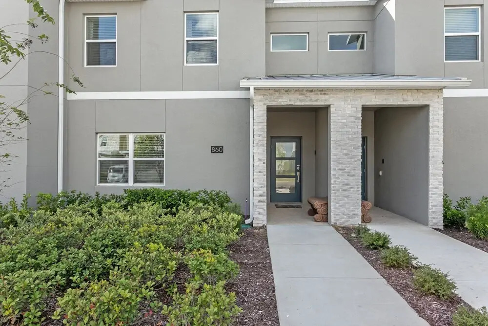 Pebble Beach Villa Champions Gate drive