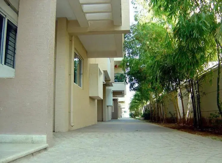 Stopovers Serviced Apartments - Hebbal