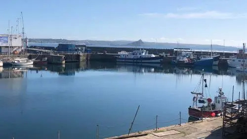 Sail Loft Lookout - Harbourside Apartment - 101