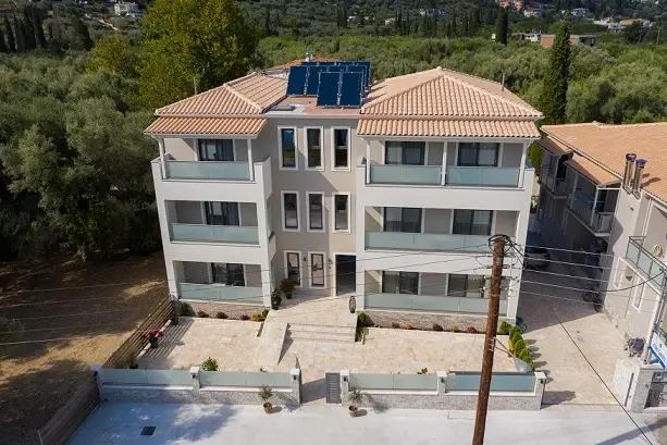 Zisis Suites