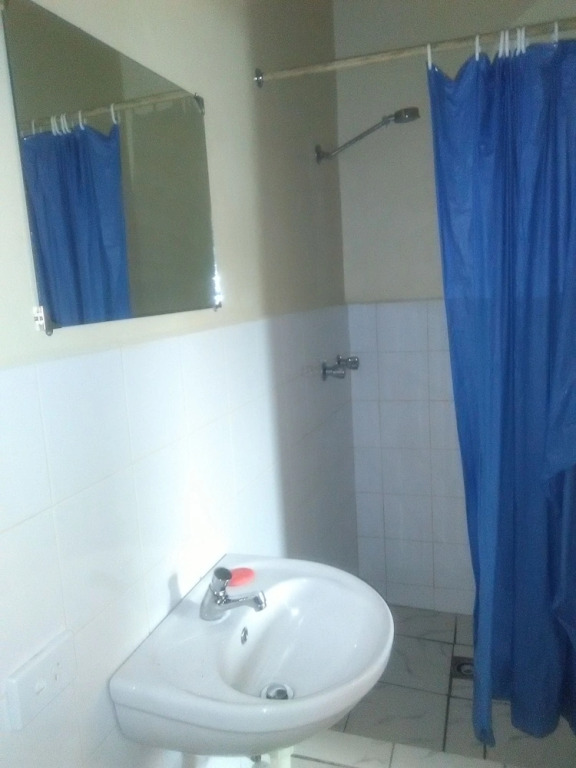 Tropicana Motel & Backpackers