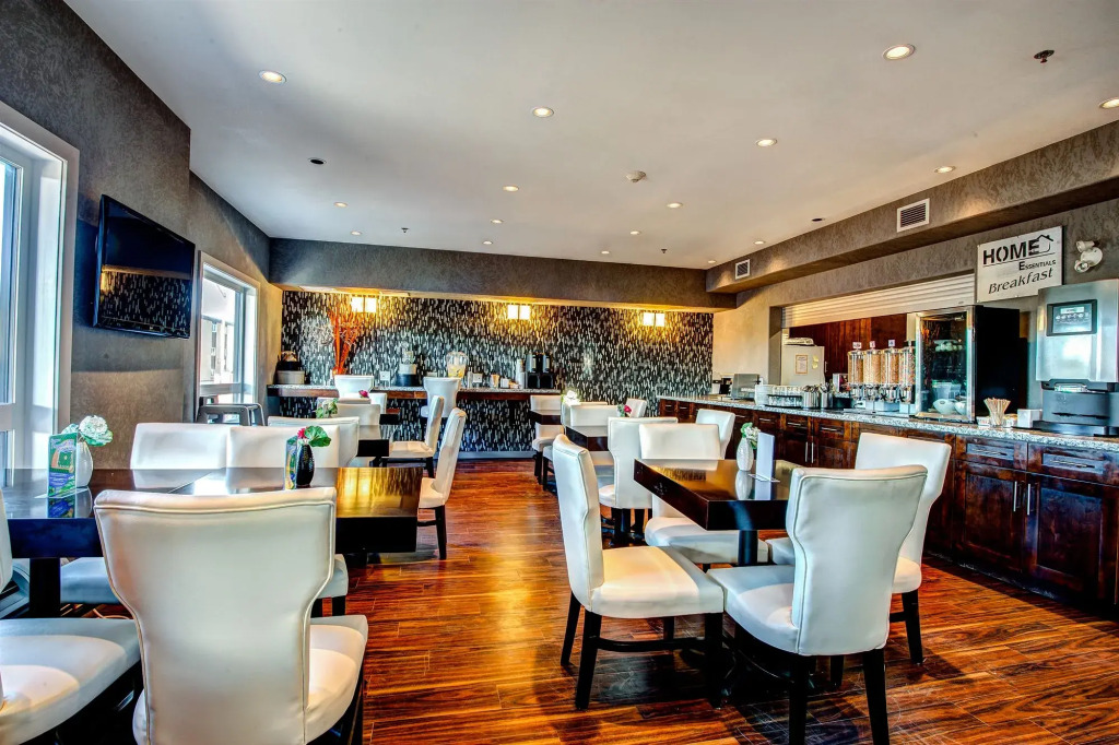 Home Inn & Suites - Swift Current