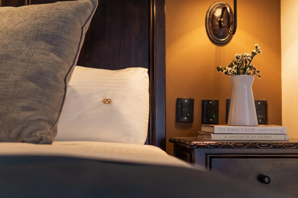 The Essentia Hotel - Sma