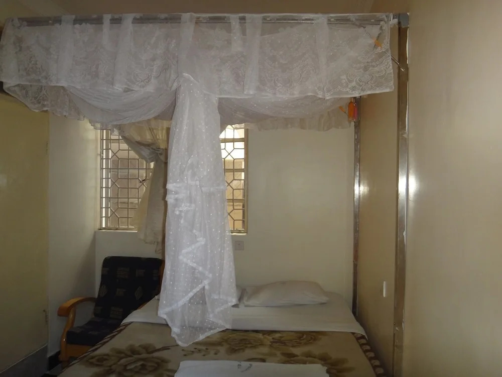 Mid Way Hotel