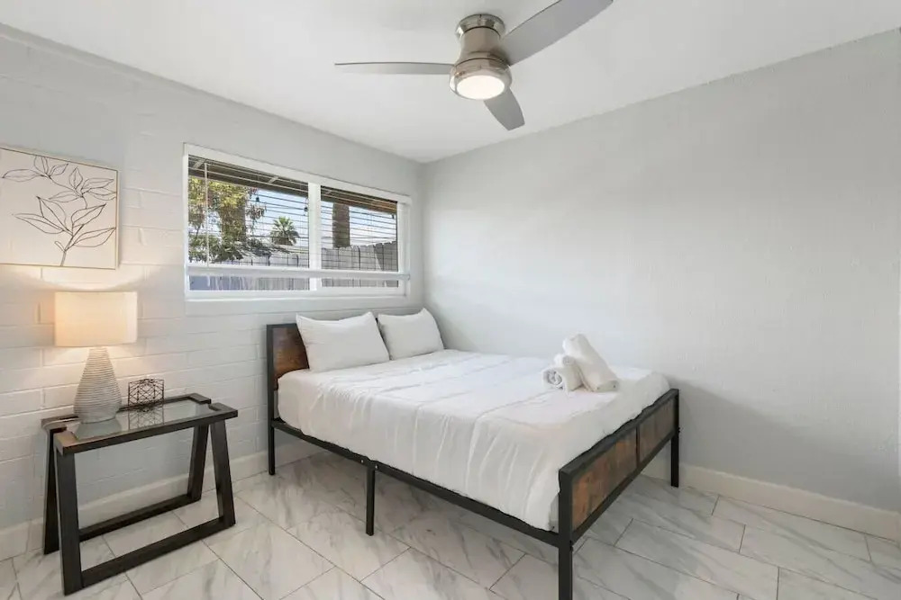 Chic Scottsdale Apt
