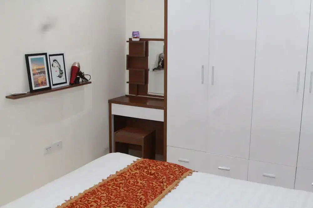 Moonlight Halong Homestay