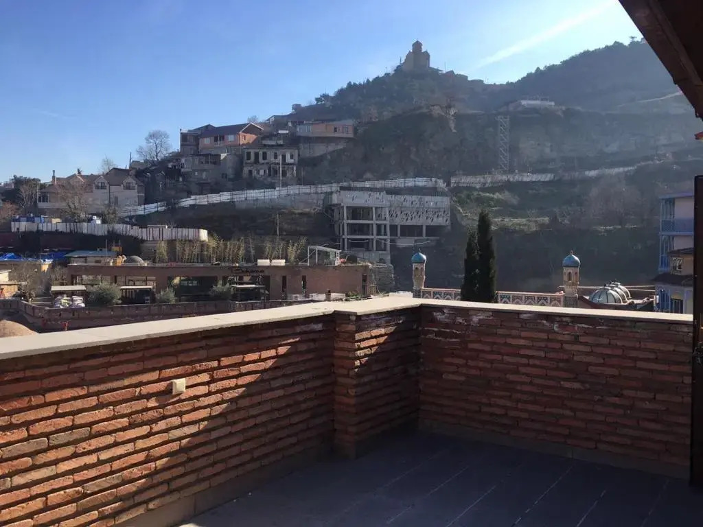 Aparment 18 A
