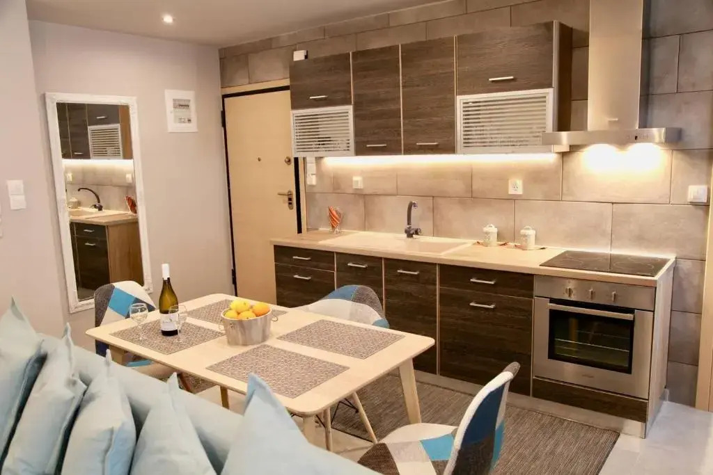 Thess1home Apartments