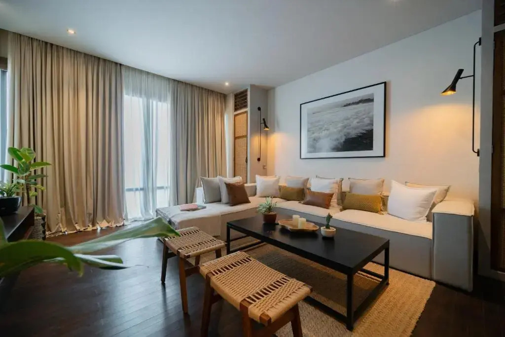 Apartment Seabreeze 2 - Amazing Sunset Penthouse-2bdr with pool-Beachfront