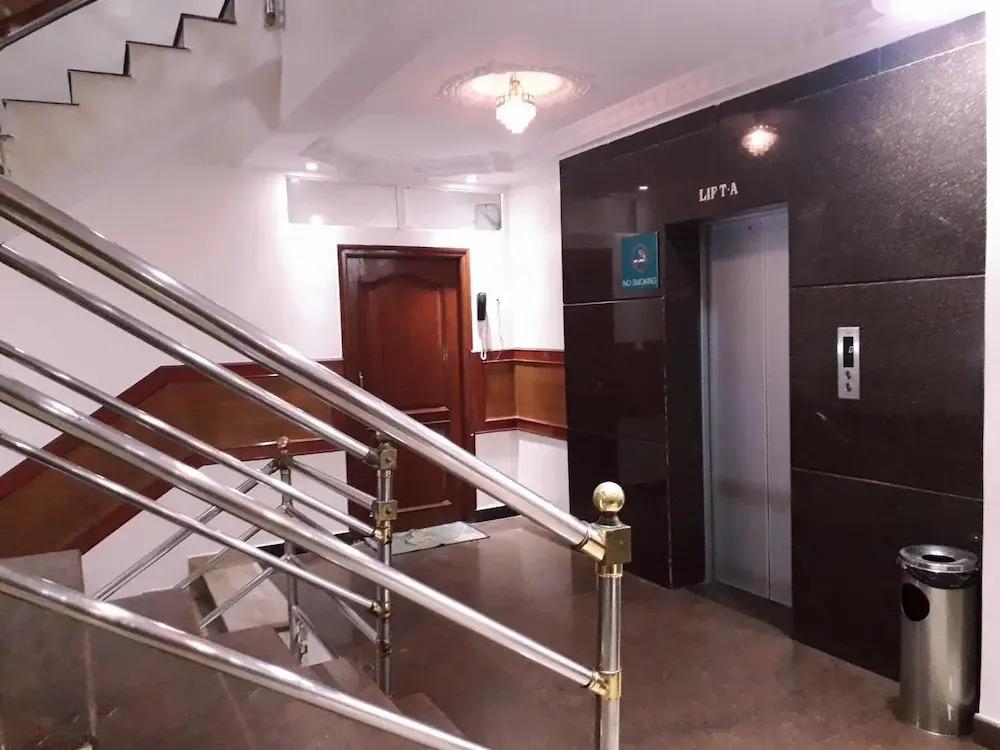 OYO 592 Hotel Chetan International
