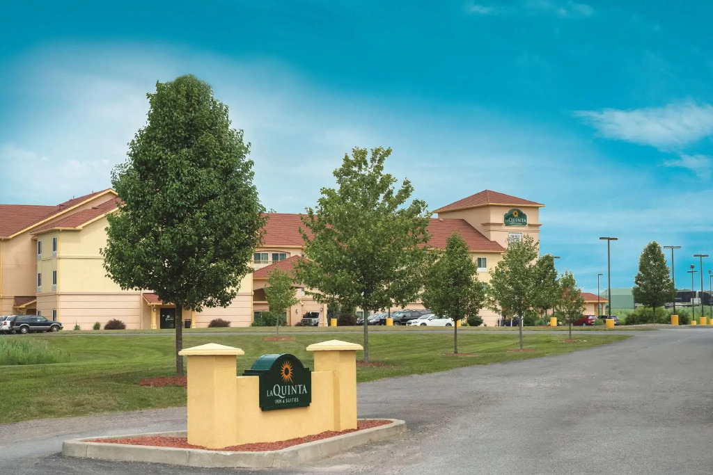Comfort Inn & Suites Verona at Turning Stone Resort Casino