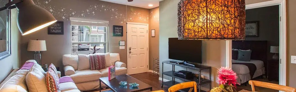 Unique Inspiration-themed Townhome Near Disney!