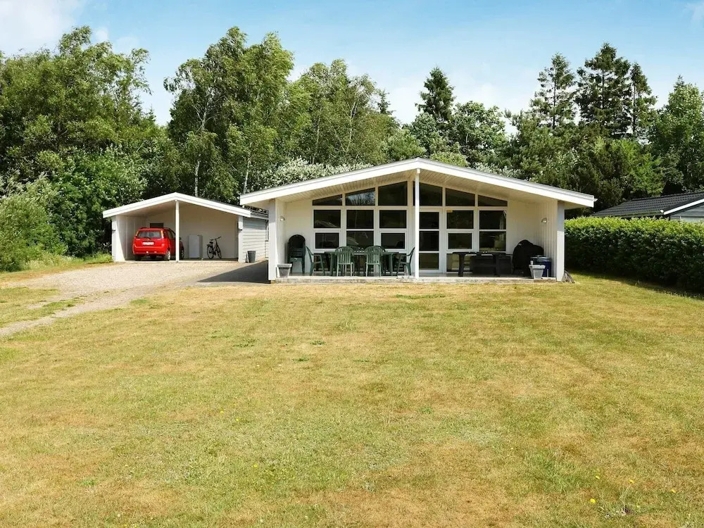 Gorgeous Holiday Home in Jutland, Syddanmark With Terrace