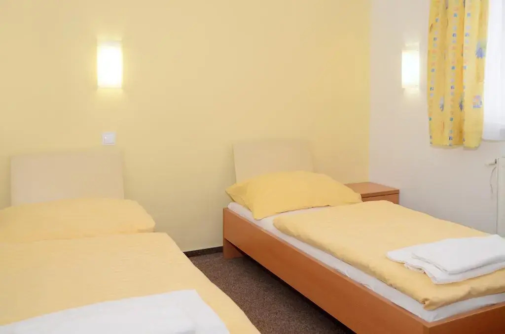 Hotel Imos