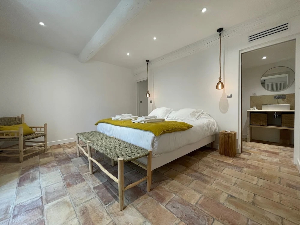 MAS MILLÉSIME - Chambre double - petit déjeuner - piscine - Mas du XVIIIème siècle proche Saint-Rémy-de-Provence