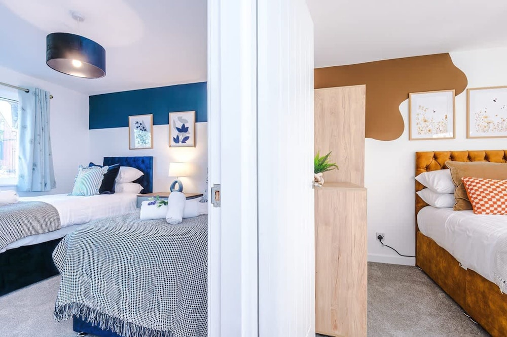 Gorgeous Home in Chester Sleeps 6 With Parking