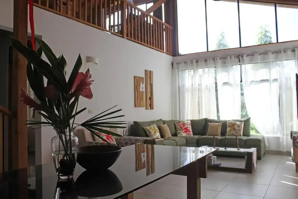 Casa Villa Jade - 10km de Río Celeste