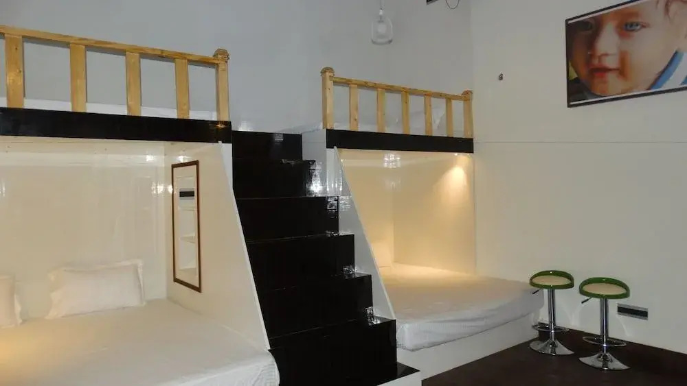 Lyrics House