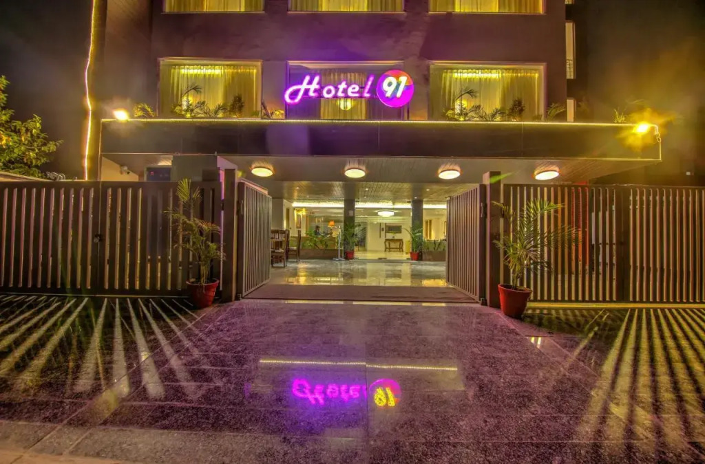Hotel 91 Huda City Centre