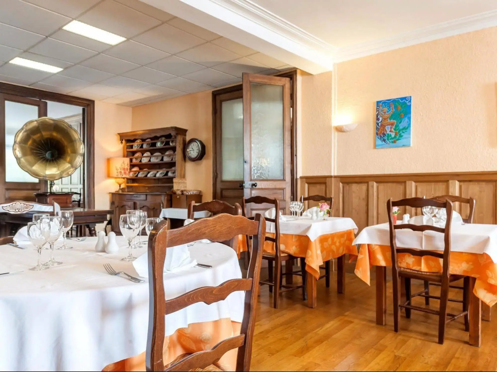 Logis Hôtel le Corneille