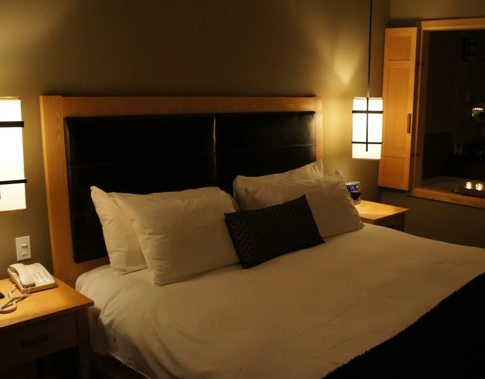 Brentwood Bay Resort
