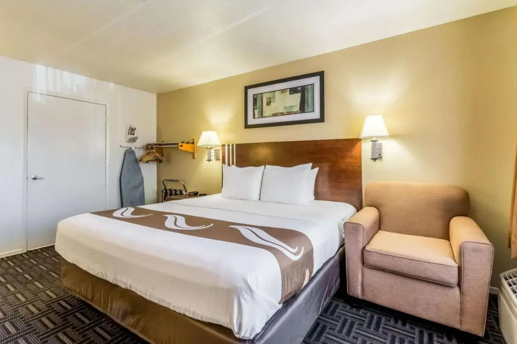 Super 8 Motel - Fresno/North CA