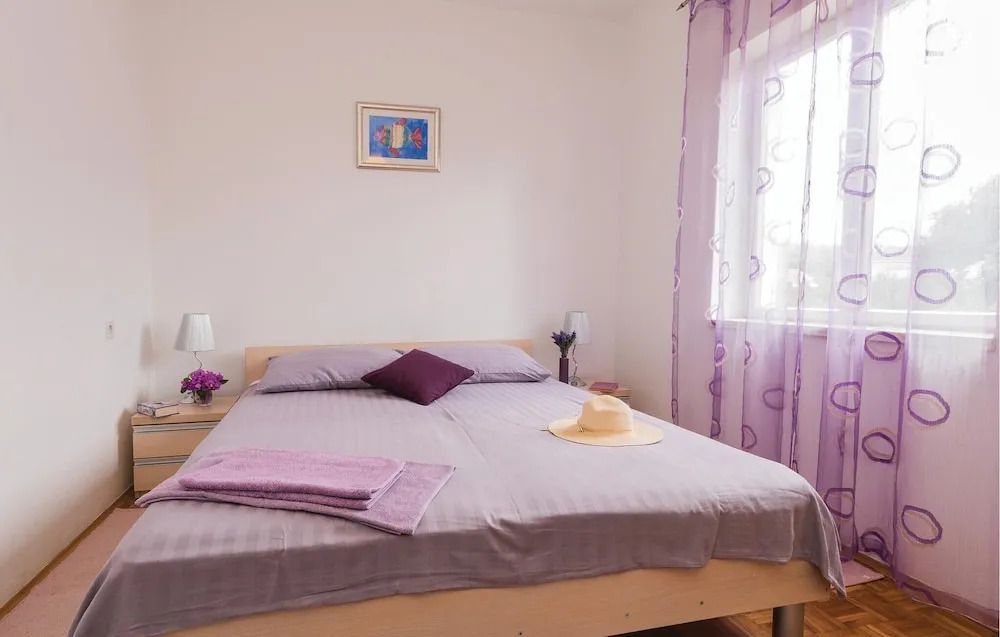 Awesome Apartment in Sukosan With 3 Bedrooms and Wifi
