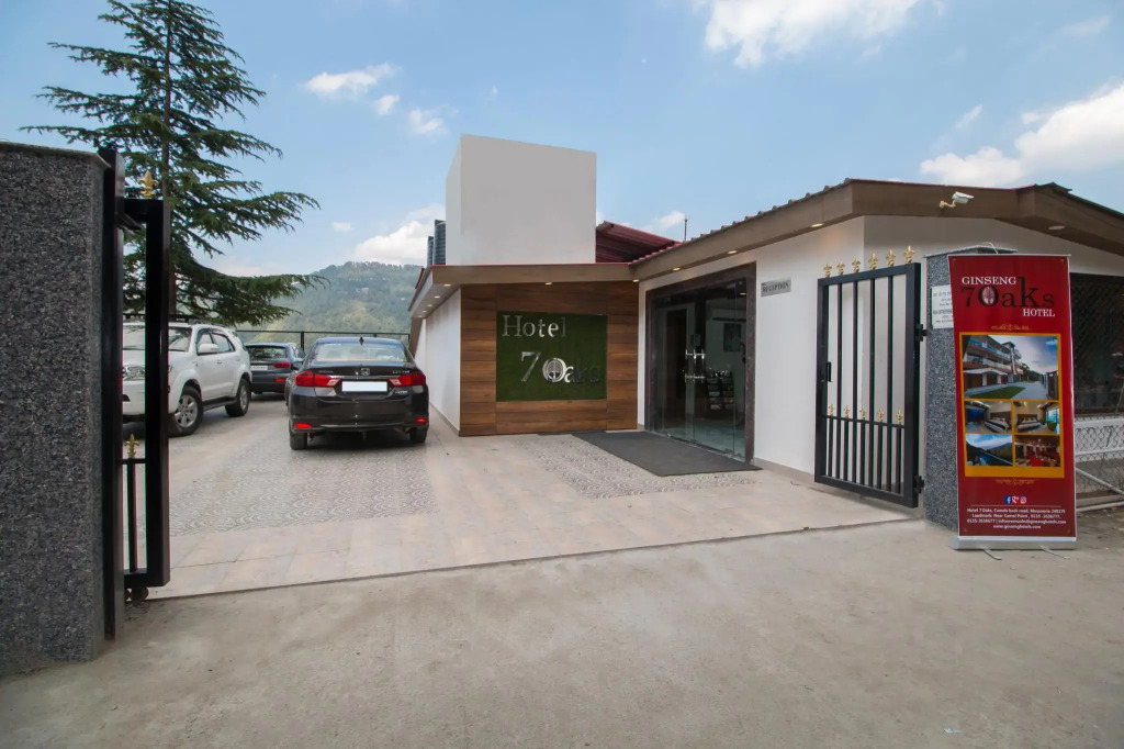 Hotel Seven Oaks