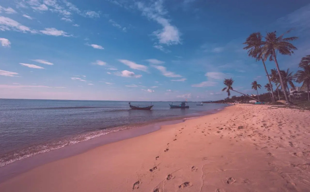 Paris Beach Resort