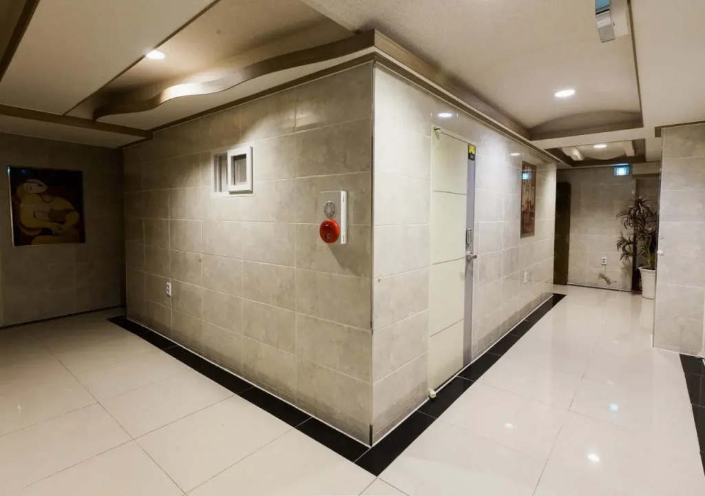 24 Guesthouse Edae