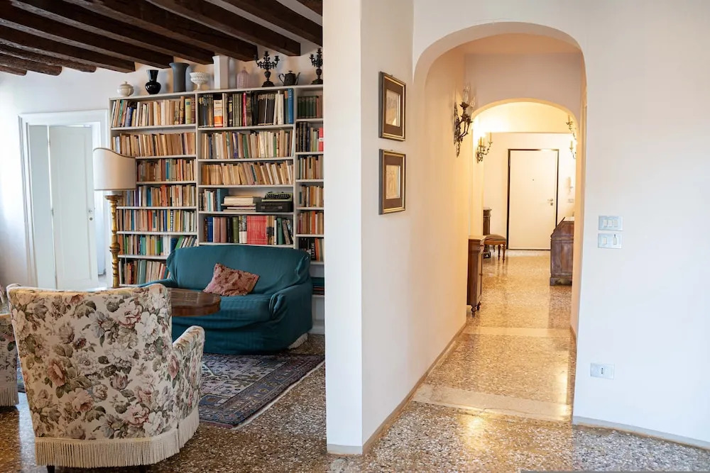 Casa Allegra by Ca-sa Check