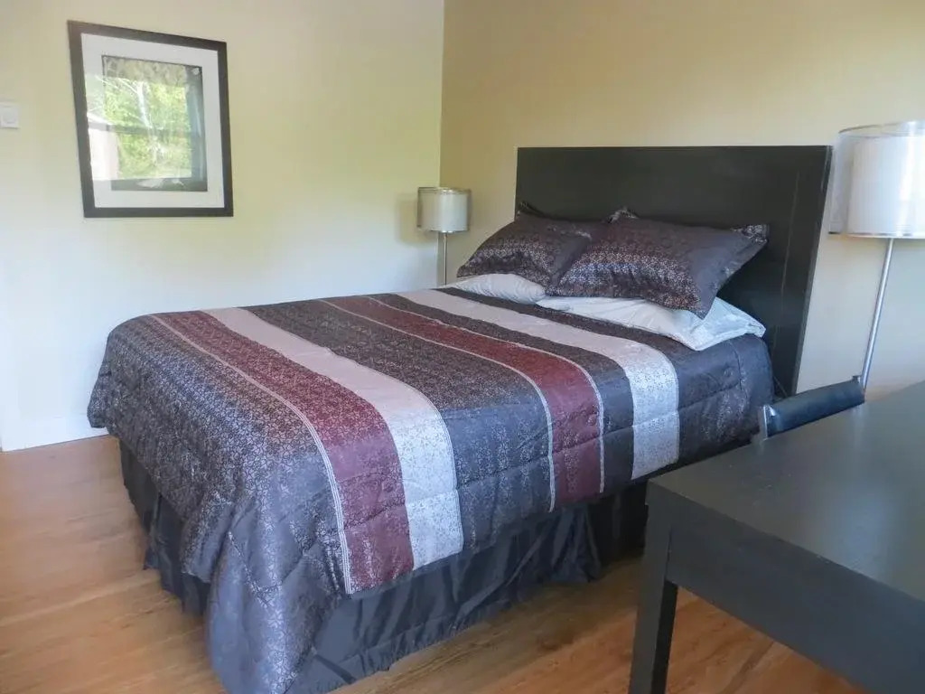 Fundy Line Motel