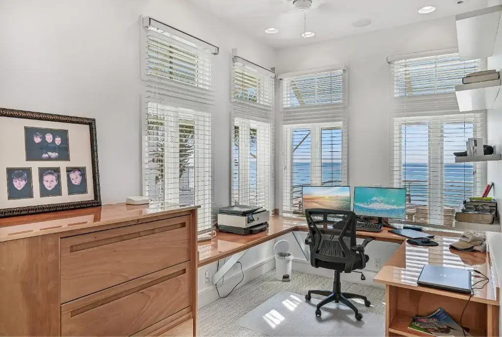 30A Beach House - The Flying Pig