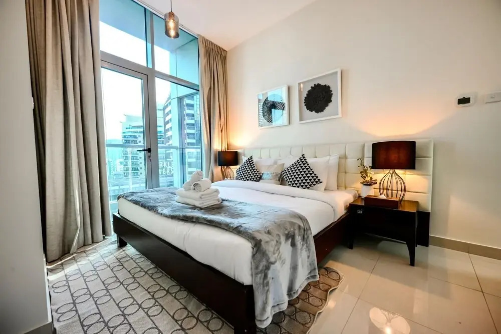 Beautiful Chic Apt w Full Marina View Nxt 2 Beach