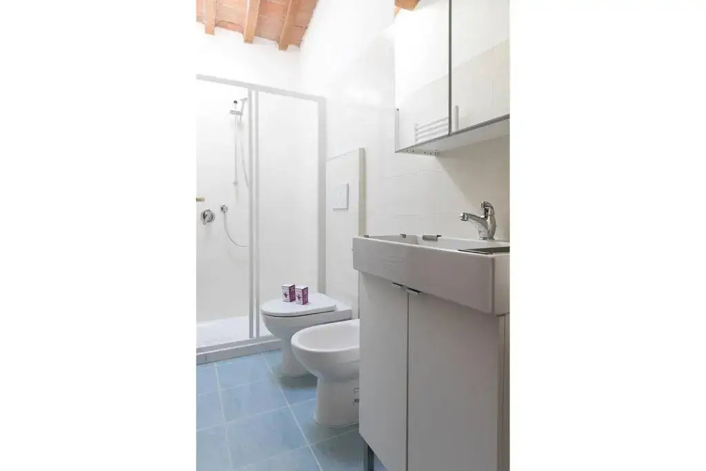 ALTIDO Apt for 6 with Lovely views 3 mins to Corso Italia