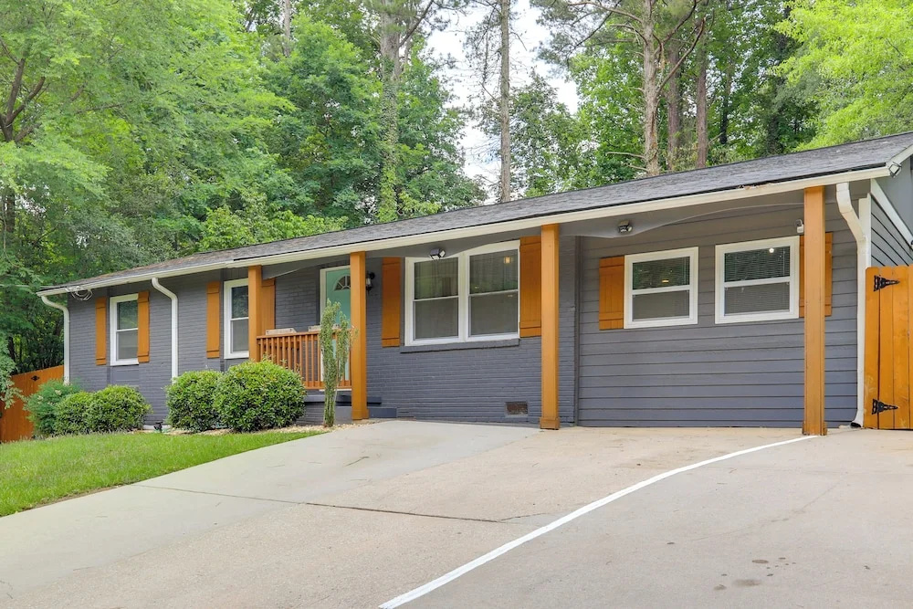 7 Mi to Atlanta Stadium! Spacious Group Retreat