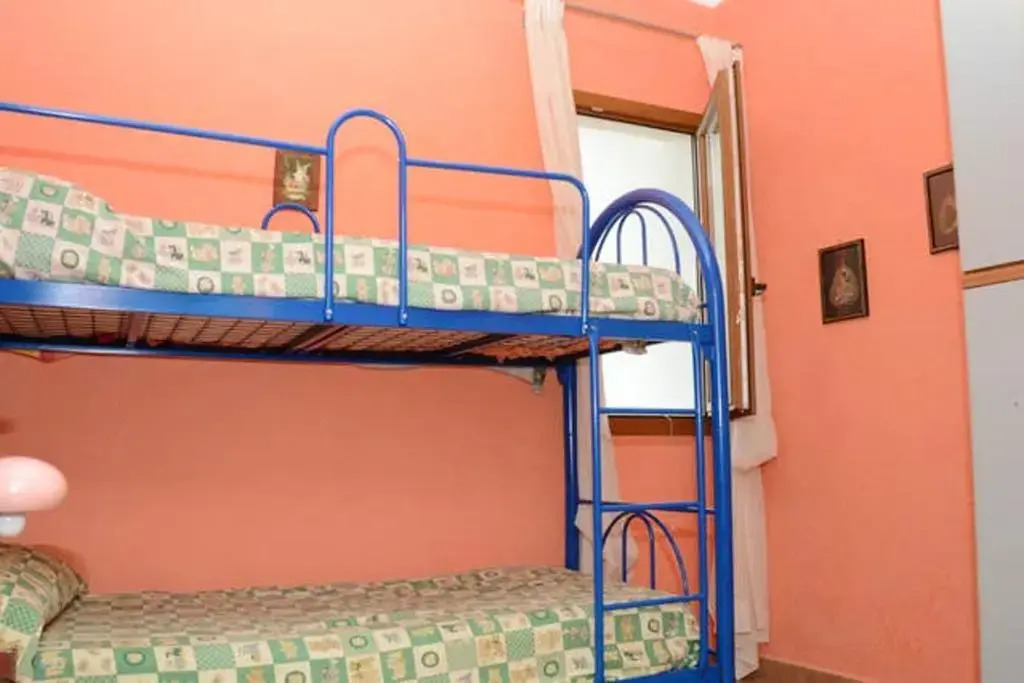 House with 2 bedrooms in Campofelice di Roccella with WiFi 5 km from the beach