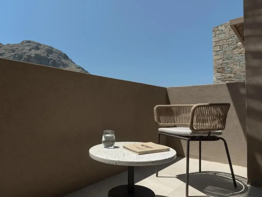 NERĒA Boutique Hotel